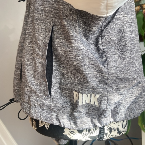 PINK windbreaker - Picture 9 of 11